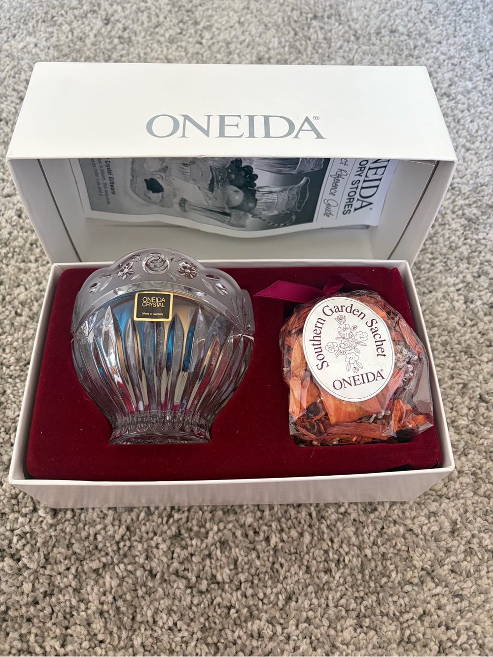 Oneida Crystal Southern Garden Sachet & Petal Bowl